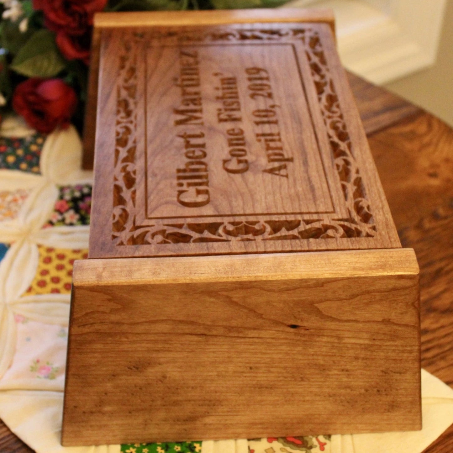 personalized urn
