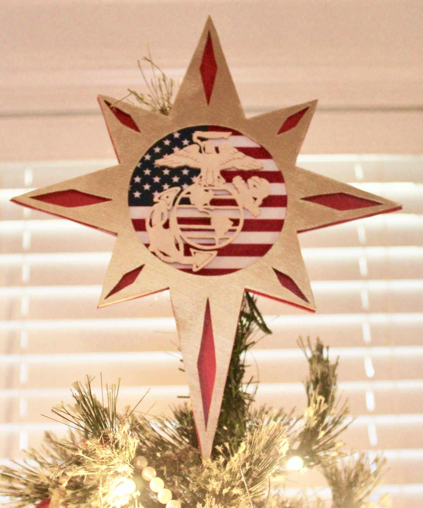 military christmas decor