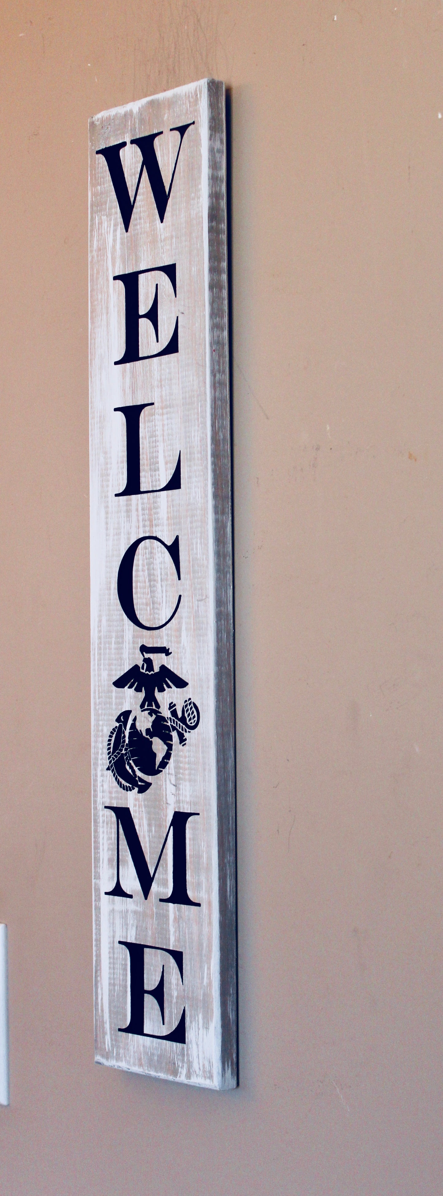 marine corps welcome sign